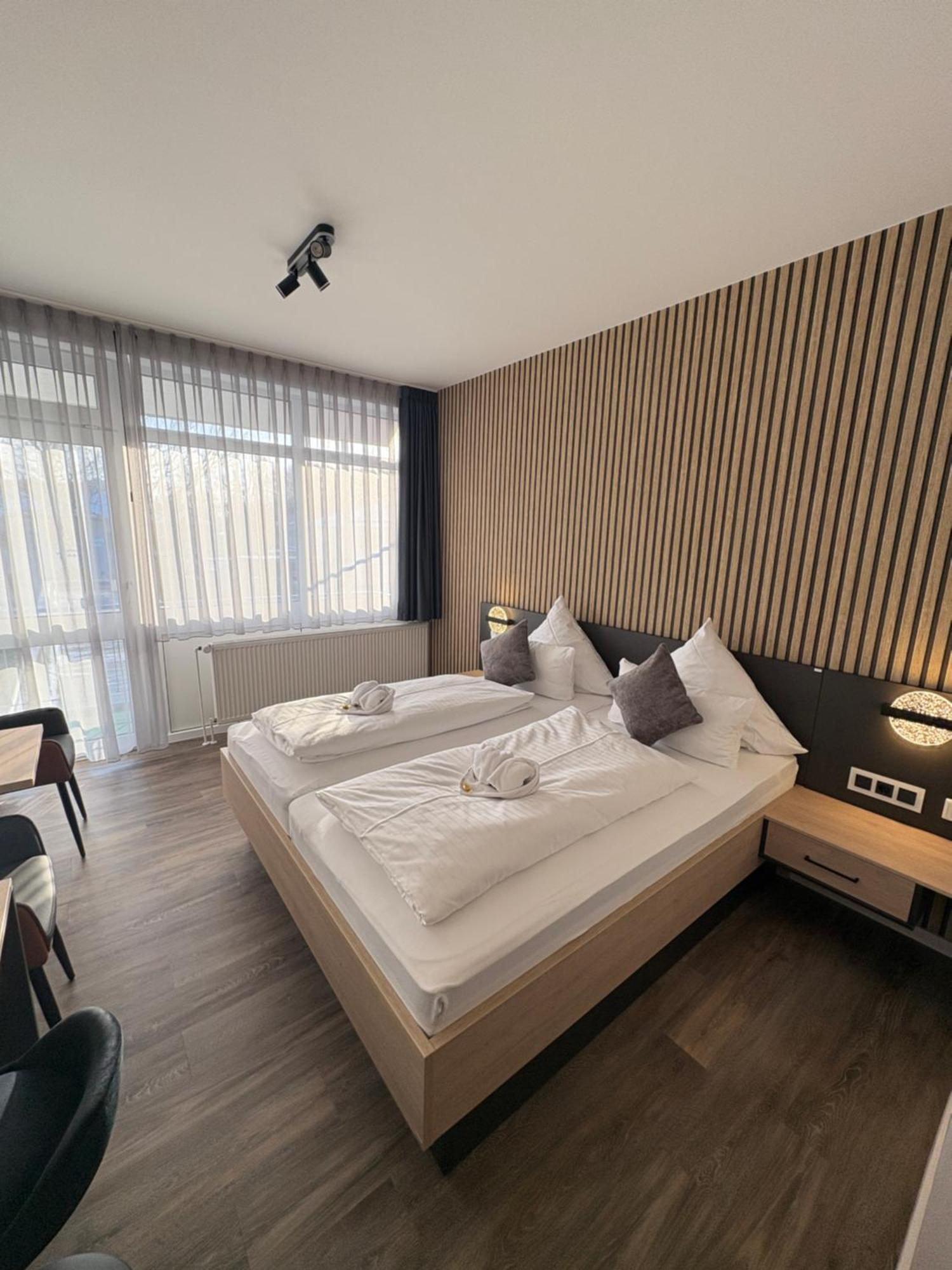 Hotel Zur Therme Erwitte ภายนอก รูปภาพ