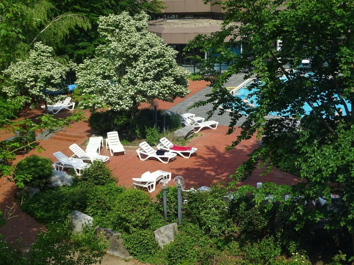 Hotel Zur Therme Erwitte ภายนอก รูปภาพ